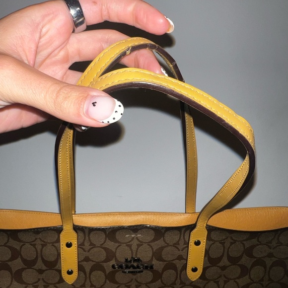 Coach Signature City Tote Bag in Light Khaki Multi 5696 - Picture 4 of 15